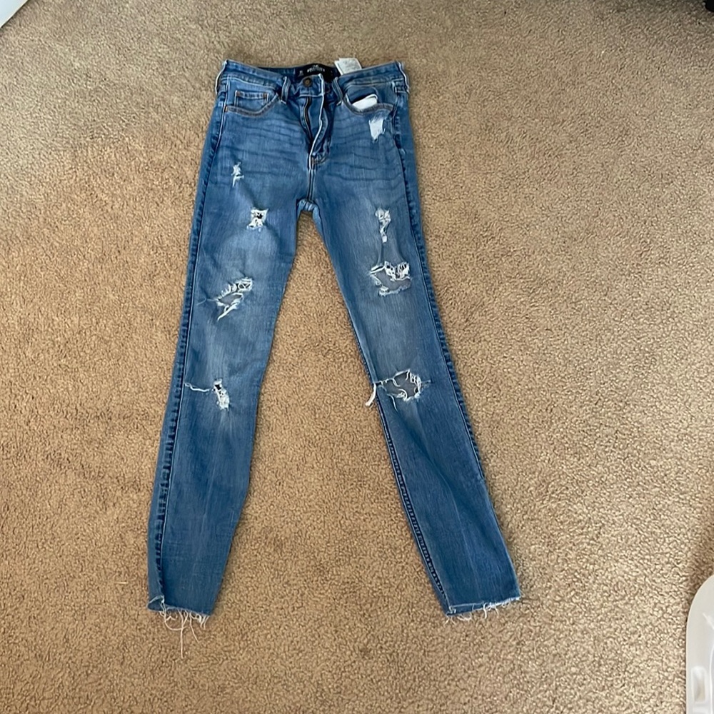 hollister 3s distressed jeans